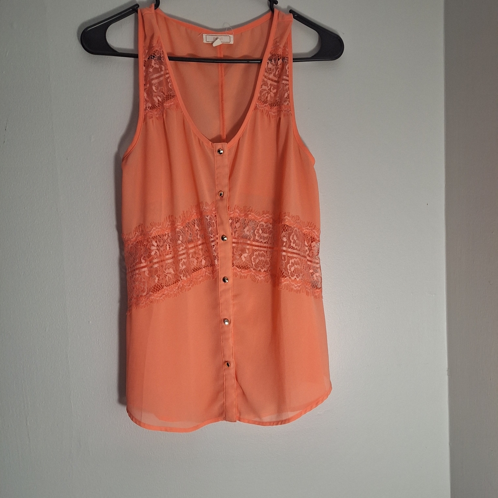 Pearl Peach Lace-Panel Button Front Camisole